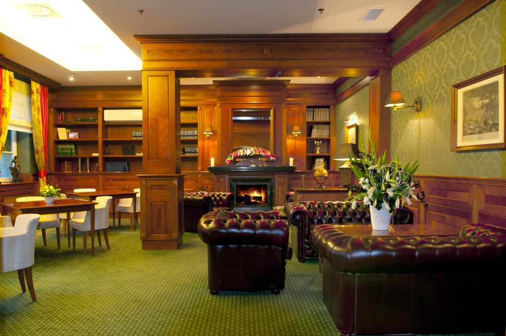 Park Hotel شتشيتسين المظهر الخارجي الصورة
