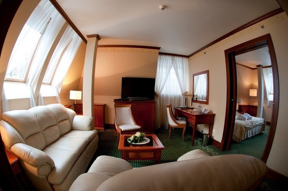 Park Hotel شتشيتسين المظهر الخارجي الصورة
