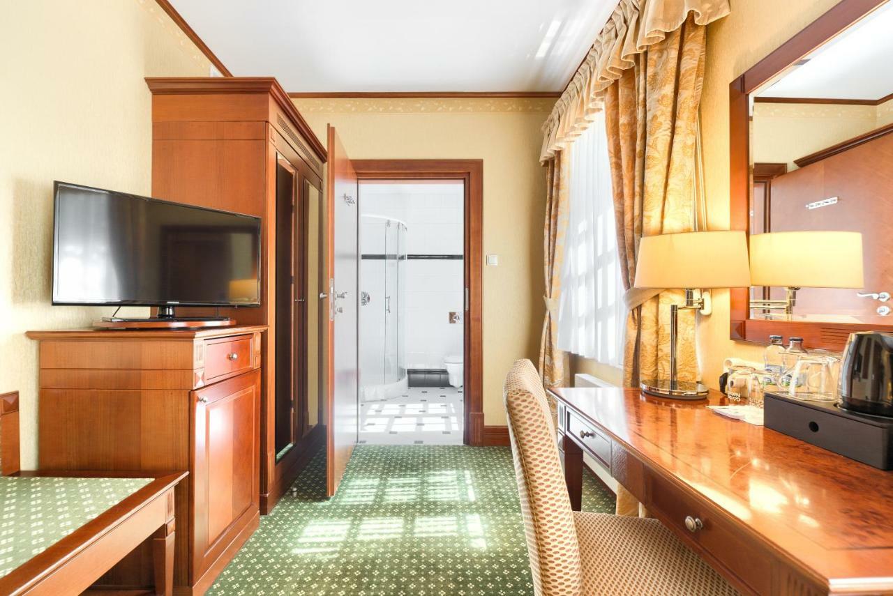 Park Hotel شتشيتسين المظهر الخارجي الصورة