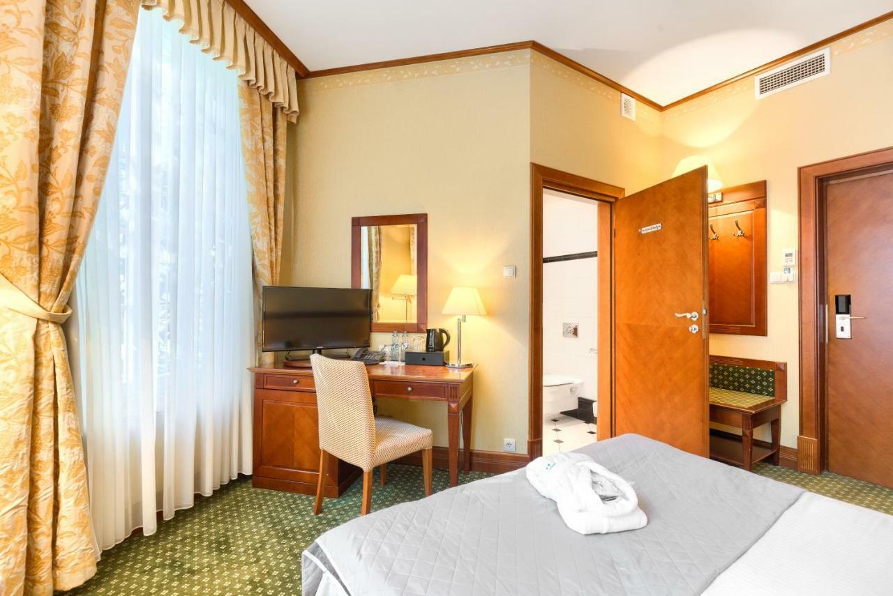 Park Hotel شتشيتسين المظهر الخارجي الصورة