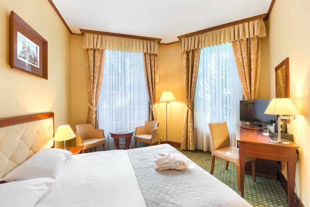 Park Hotel شتشيتسين المظهر الخارجي الصورة